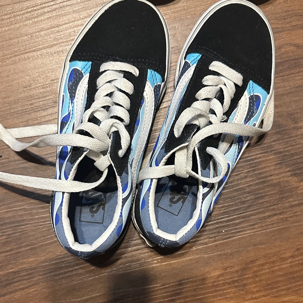 VANS Black and Blue Sneakers with White Laces